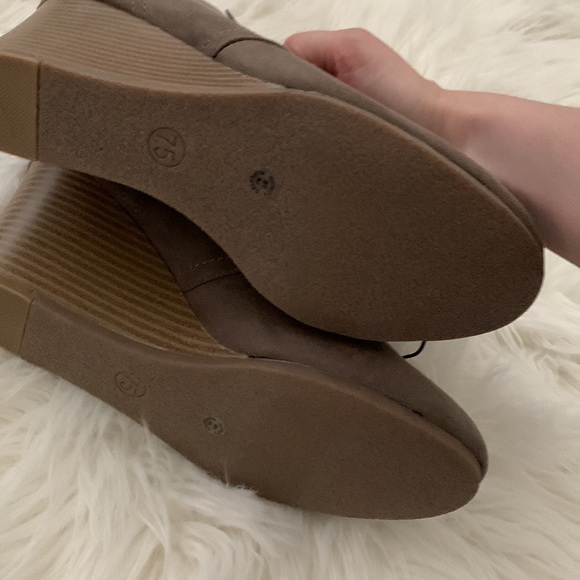 NWT! Arizona Jean Co Lawrence Wedge Heel Ankle Booties - Picture 3 of 3